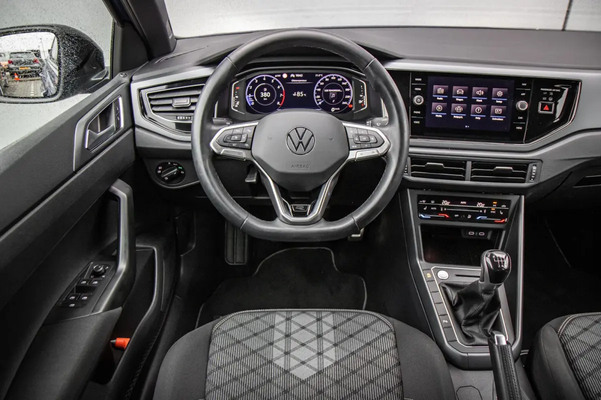 1.0 TSI 110pk R-Line Business | Stoelverwarrming | Keyless Entry/start | Matrix LED Koplampen