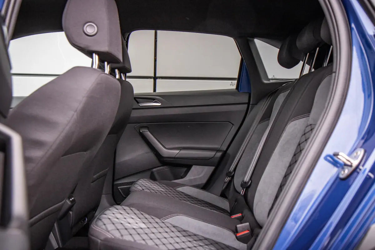1.0 TSI 110pk R-Line Business | Stoelverwarrming | Keyless Entry/start | Matrix LED Koplampen