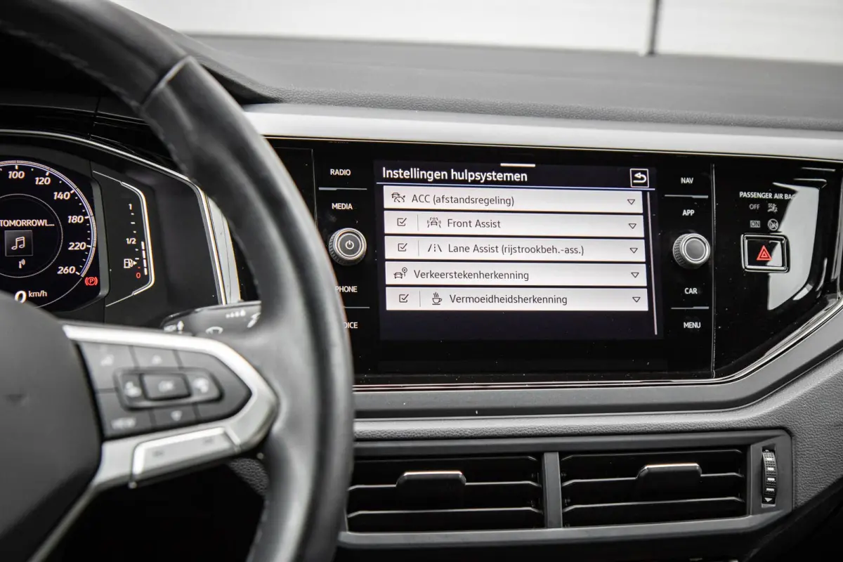1.0 TSI 110pk R-Line Business | Stoelverwarrming | Keyless Entry/start | Matrix LED Koplampen