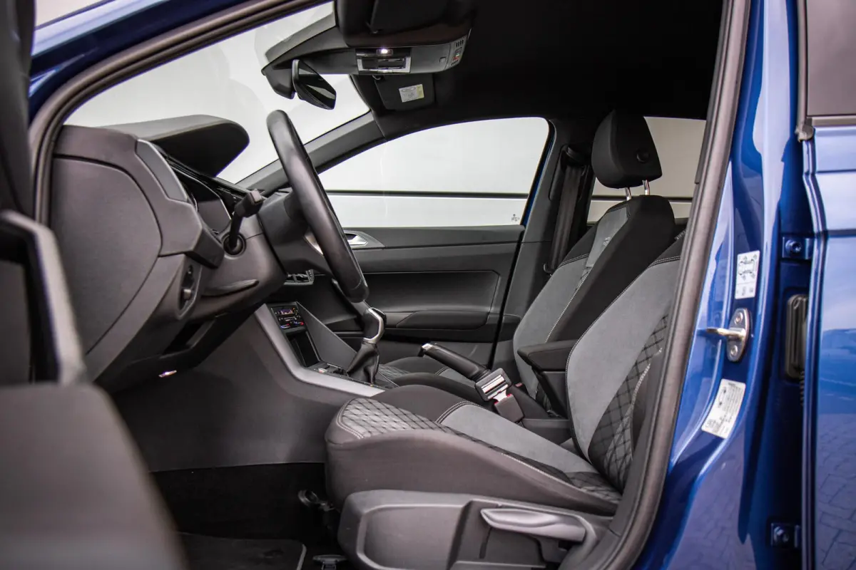 1.0 TSI 110pk R-Line Business | Stoelverwarrming | Keyless Entry/start | Matrix LED Koplampen