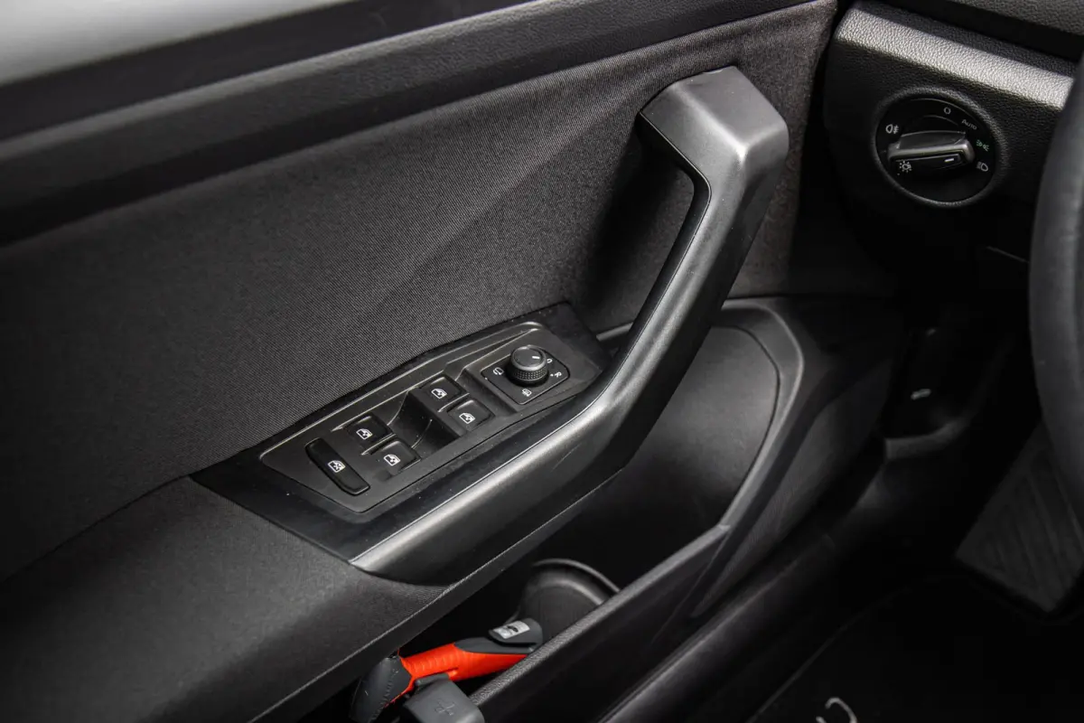 1.0 TSI 110pk Life | Trekhaak Afneembare | Cruise Control Adaptief | Lichtmetalen Velgen 17''