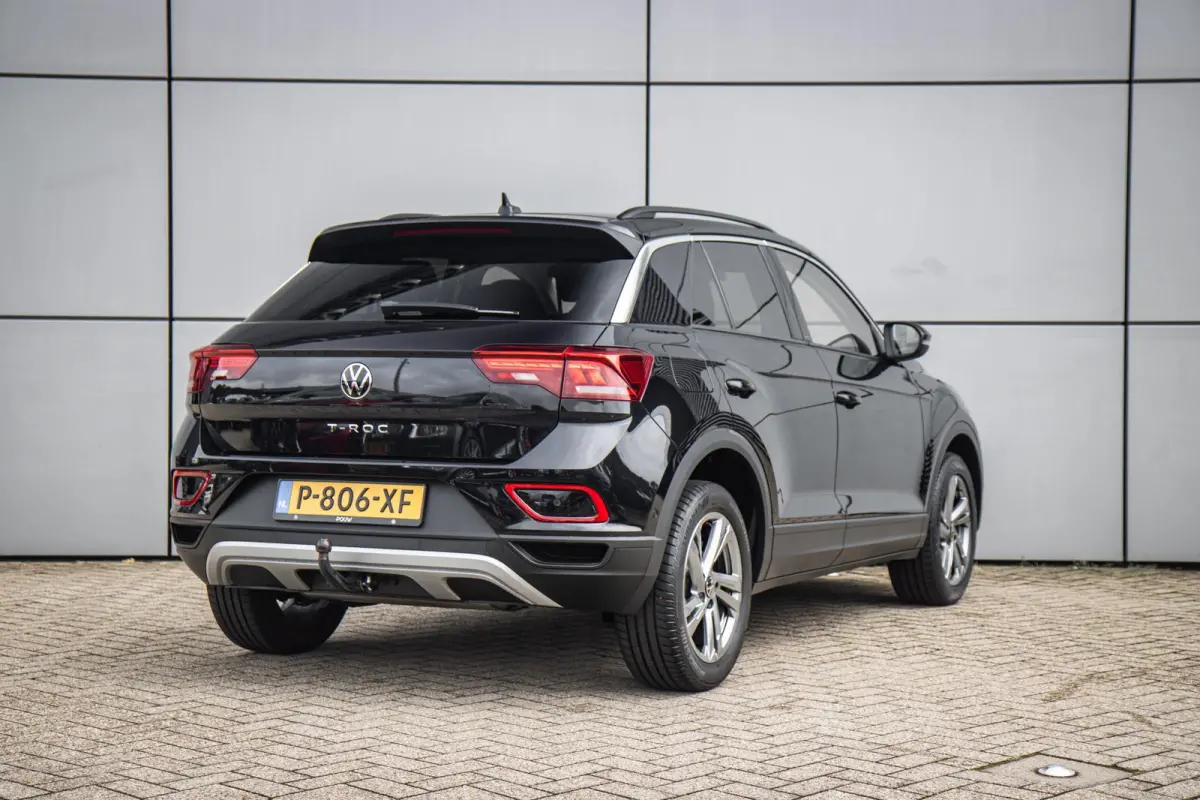 1.0 TSI 110pk Life | Trekhaak Afneembare | Cruise Control Adaptief | Lichtmetalen Velgen 17''