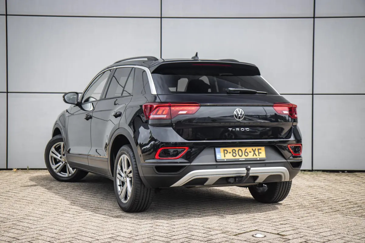 1.0 TSI 110pk Life | Trekhaak Afneembare | Cruise Control Adaptief | Lichtmetalen Velgen 17''