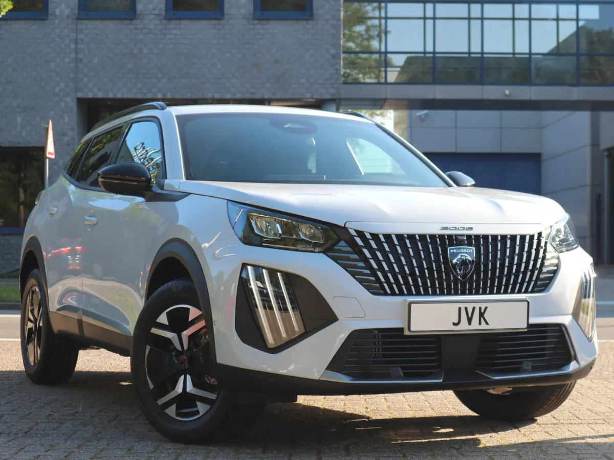 1.2 Hybrid 145 GT / 360 Camera / Navigatie / Voorraad Voordeel