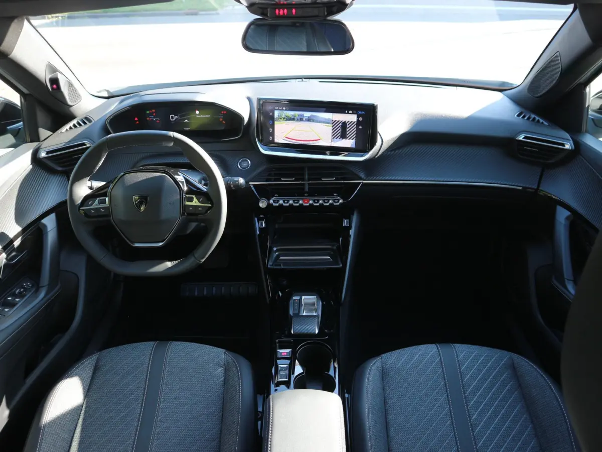 1.2 Hybrid 145 GT / 360 Camera / Navigatie / Voorraad Voordeel
