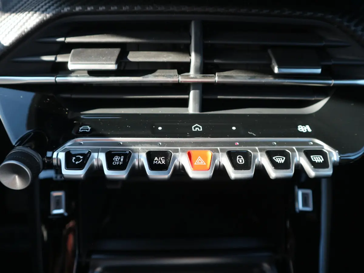 1.2 Hybrid 145 GT / 360 Camera / Navigatie / Voorraad Voordeel