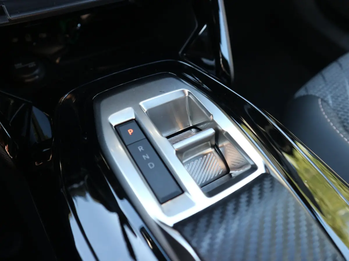 1.2 Hybrid 145 GT / 360 Camera / Navigatie / Voorraad Voordeel