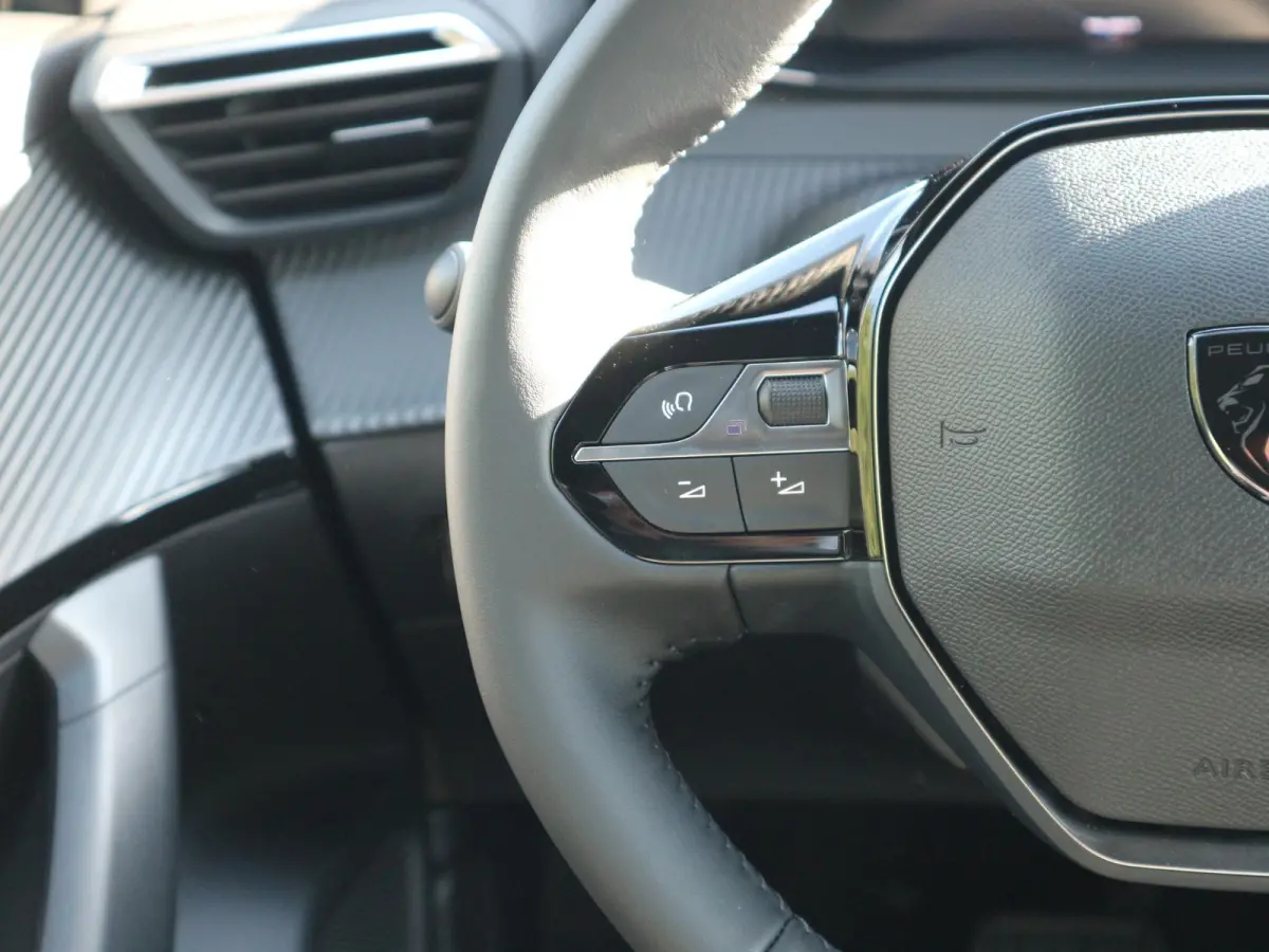 1.2 Hybrid 145 GT / 360 Camera / Navigatie / Voorraad Voordeel