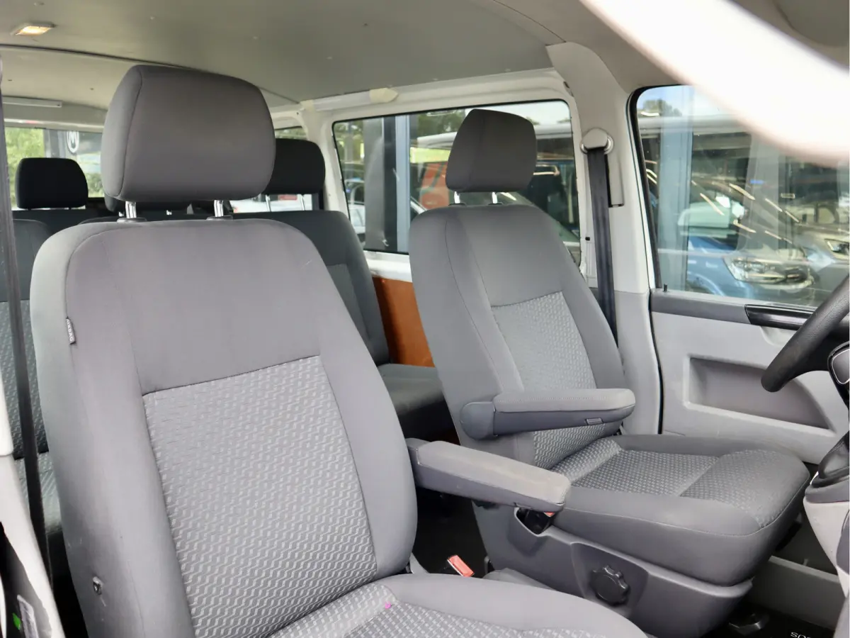 2.0 TDI DSG 8 PERSOONS