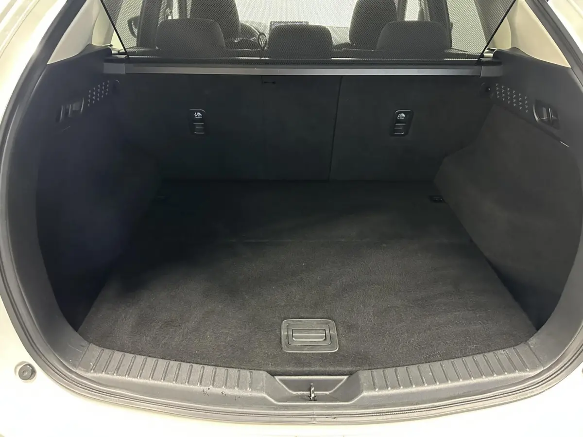 2.0 SkyActiv-G 165 Comfort TREKHAAK CARPLAY NAVI ECC CRUISE LM.