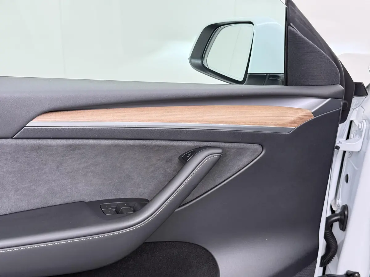 Long Range AWD 75 kWh SOH 95% |  TESLA FABRIEKSGARANTIE TOT 2027 | FABRIEKSGARANTIE OP ACCU & AANDRIJFLIJN TOT 2032 OF 192.000 KM| BTW VERREKENBAAR