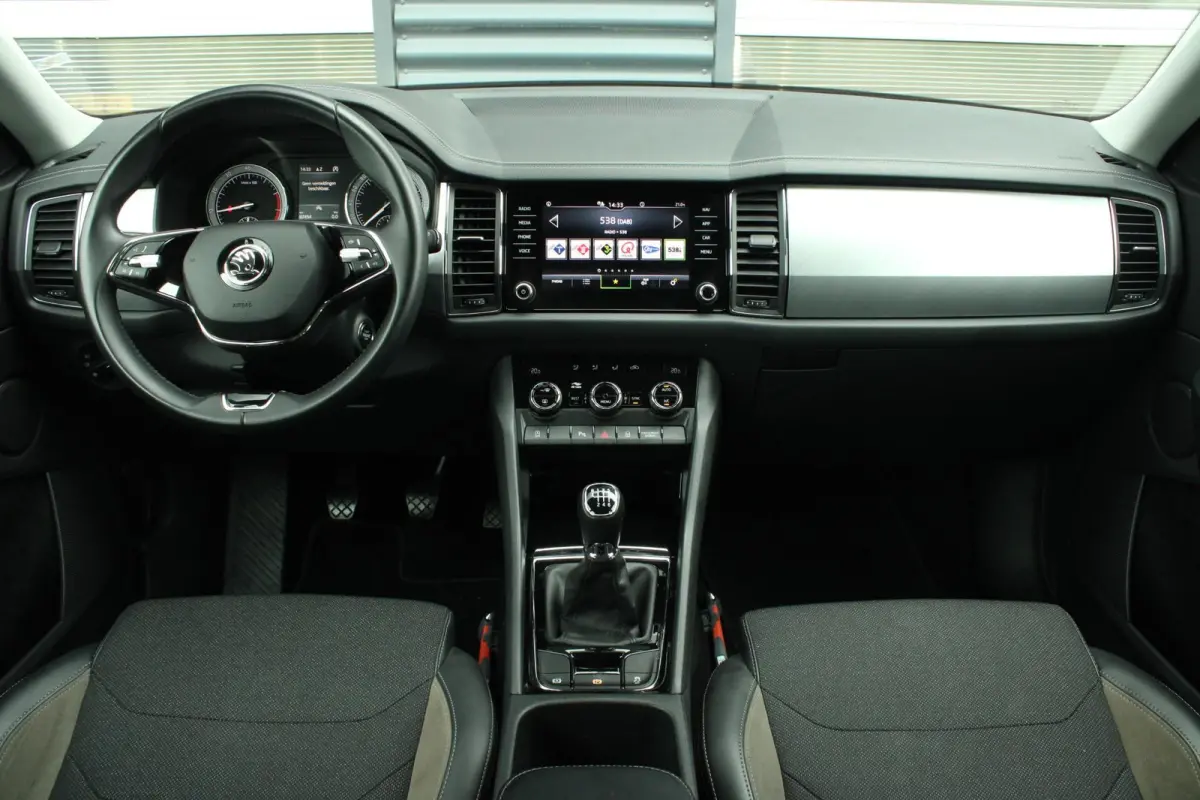 1.5 TSI 150pk Business Edition 7p. | Trekhaak | Cruise Control | Navigatie | Apple CarPlay/ Android Auto | DAB