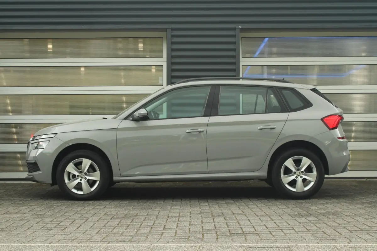 1.0 TSI 110pk Ambition | Parkeersensoren Achter | DAB | Apple CarPlay/ Android Auto | Airco