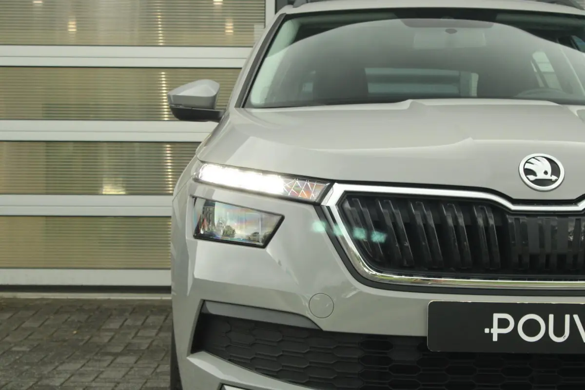1.0 TSI 110pk Ambition | Parkeersensoren Achter | DAB | Apple CarPlay/ Android Auto | Airco