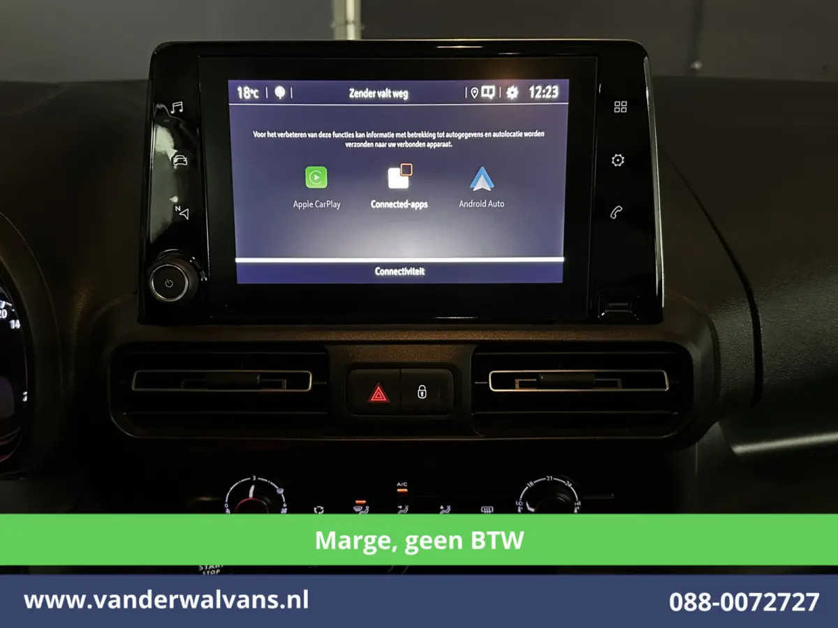 1.2 Turbo 131pk *Marge, GEEN BTW* Automaat 5 Persoons Benzine L1H1 Euro6 Airco | 5-Zits | Navigatie | Apple Carplay Android Auto, Cruisecontrol, Trekhaak, Parkeersensoren, Achterklep