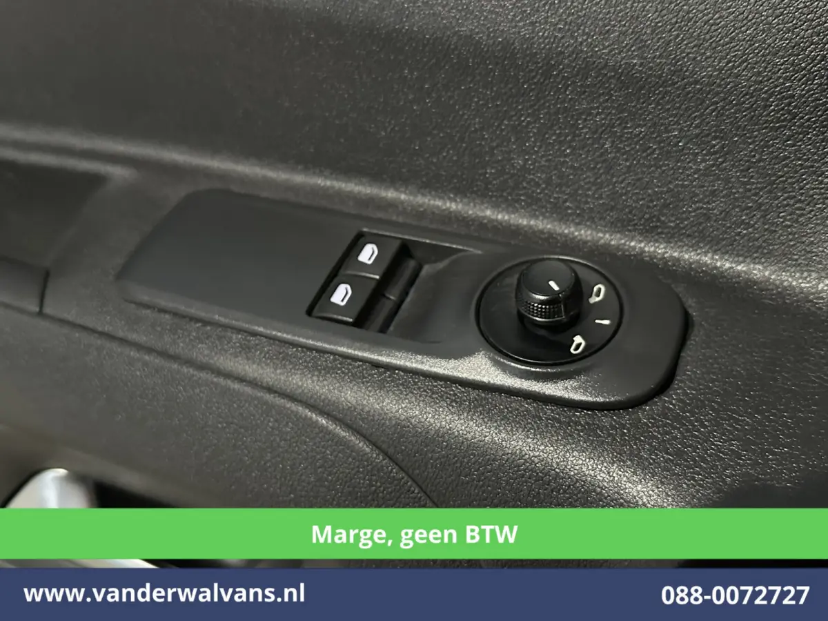 1.2 Turbo 131pk *Marge, GEEN BTW* Automaat 5 Persoons Benzine L1H1 Euro6 Airco | 5-Zits | Navigatie | Apple Carplay Android Auto, Cruisecontrol, Trekhaak, Parkeersensoren, Achterklep