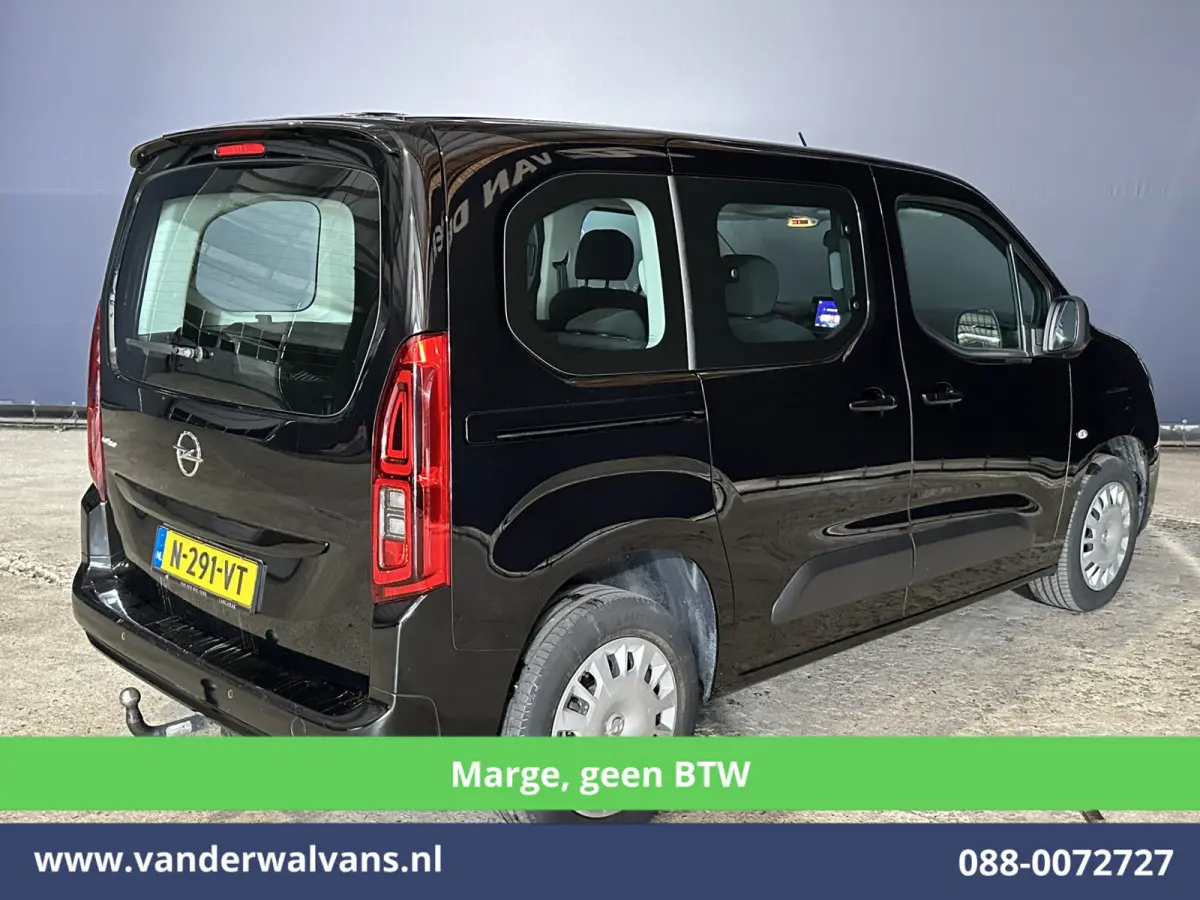 1.2 Turbo 131pk *Marge, GEEN BTW* Automaat 5 Persoons Benzine L1H1 Euro6 Airco | 5-Zits | Navigatie | Apple Carplay Android Auto, Cruisecontrol, Trekhaak, Parkeersensoren, Achterklep