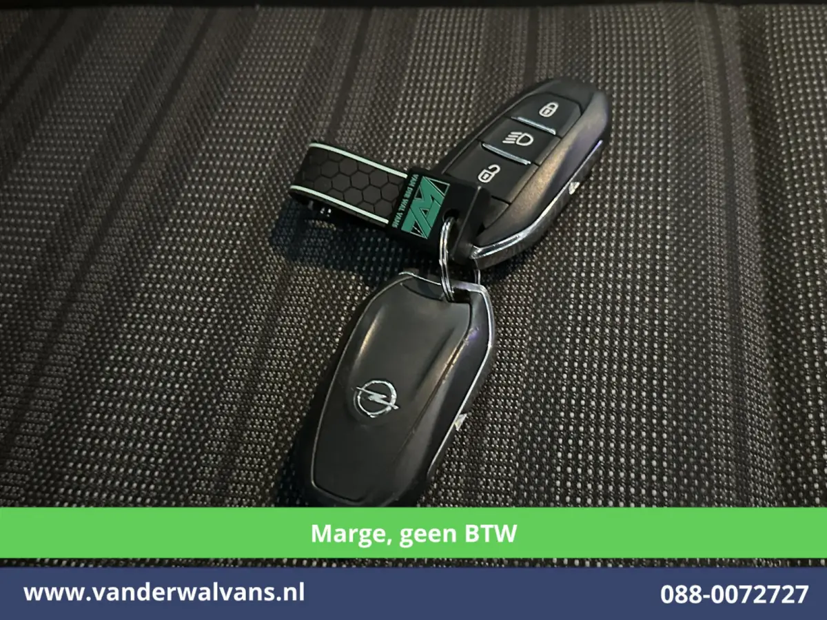 1.2 Turbo 131pk *Marge, GEEN BTW* Automaat 5 Persoons Benzine L1H1 Euro6 Airco | 5-Zits | Navigatie | Apple Carplay Android Auto, Cruisecontrol, Trekhaak, Parkeersensoren, Achterklep