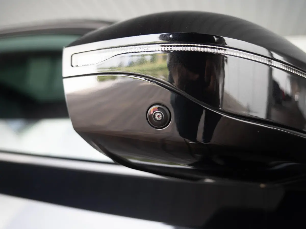 530e | M Sportpakket | Innovation Pack | Travel Pack | Comfort Access | 20 inch | Glazen panoramadak | Stoelventilatie | Driving Assistant Professional | Harman Kardon | Trekhaak