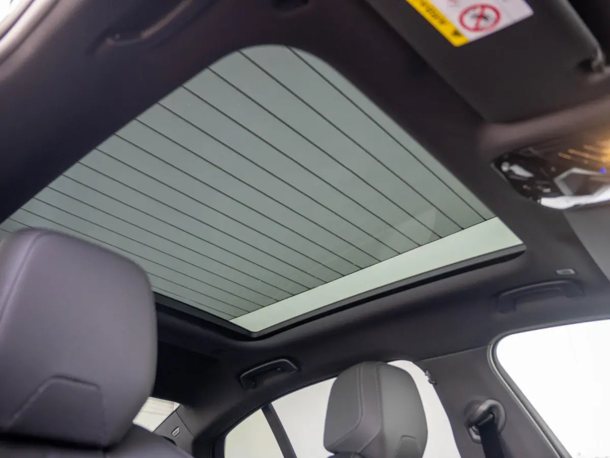 530e | M Sportpakket | Innovation Pack | Travel Pack | Comfort Access | 20 inch | Glazen panoramadak | Stoelventilatie | Driving Assistant Professional | Harman Kardon | Trekhaak