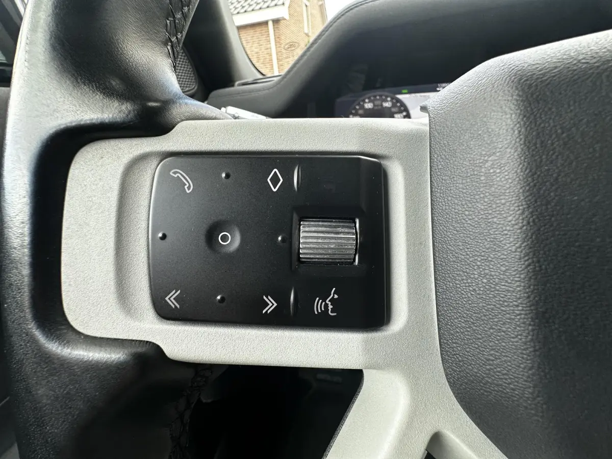 3.0 D200 MHEV SE