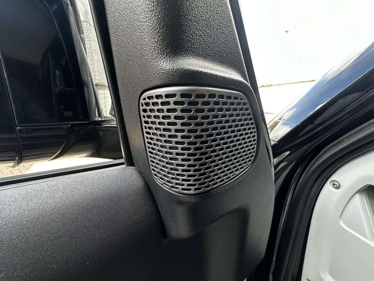 3.0 D200 MHEV SE