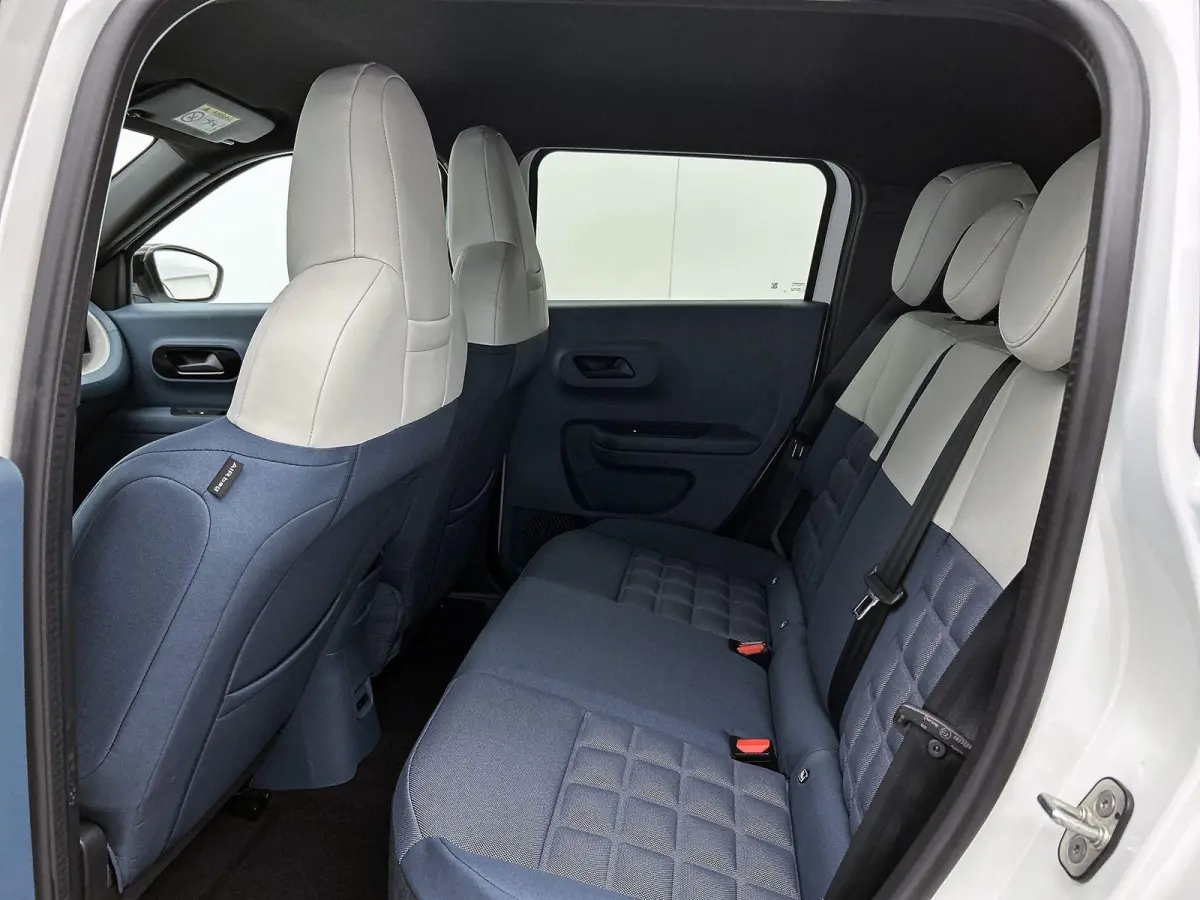 La Prima 113pk 44 kWh Automaat | Stoel-/Stuurverwarming | Camera | Stoel-/Stuurverwarming | LED Koplampen | DAB Ontvanger | Climate Control | Cruise Control | 17"LMV | Apple Carplay/Android 