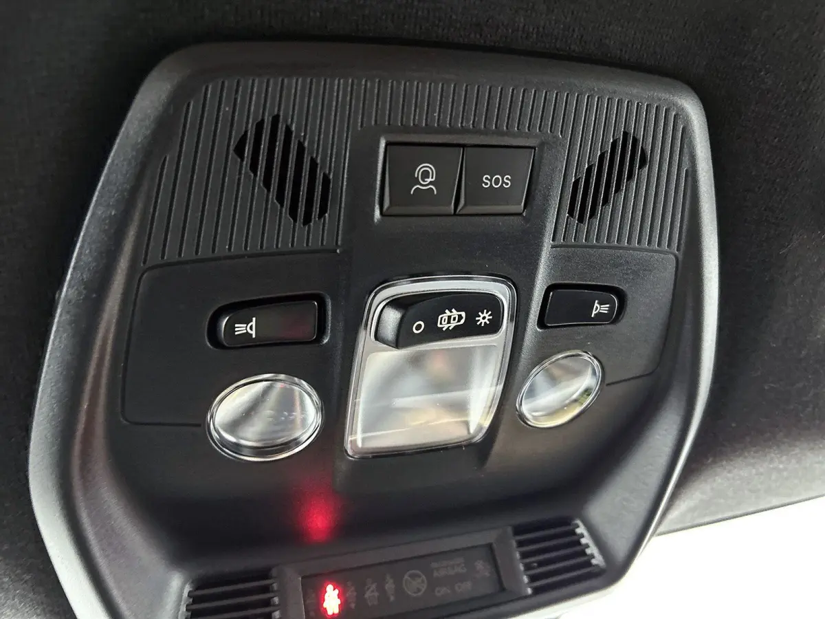 La Prima 113pk 44 kWh Automaat | Stoel-/Stuurverwarming | Camera | Stoel-/Stuurverwarming | LED Koplampen | DAB Ontvanger | Climate Control | Cruise Control | 17"LMV | Apple Carplay/Android 