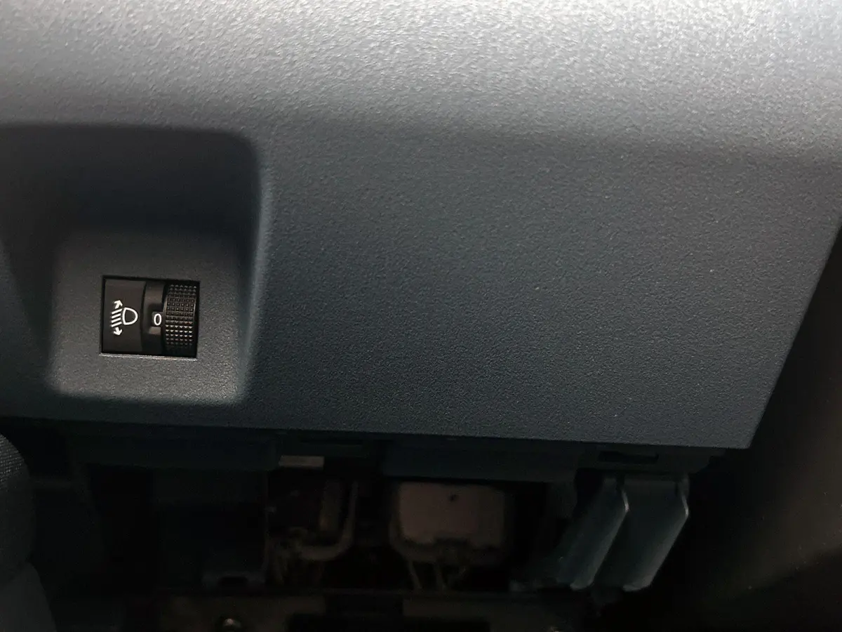 La Prima 113pk 44 kWh Automaat | Stoel-/Stuurverwarming | Camera | Stoel-/Stuurverwarming | LED Koplampen | DAB Ontvanger | Climate Control | Cruise Control | 17"LMV | Apple Carplay/Android 
