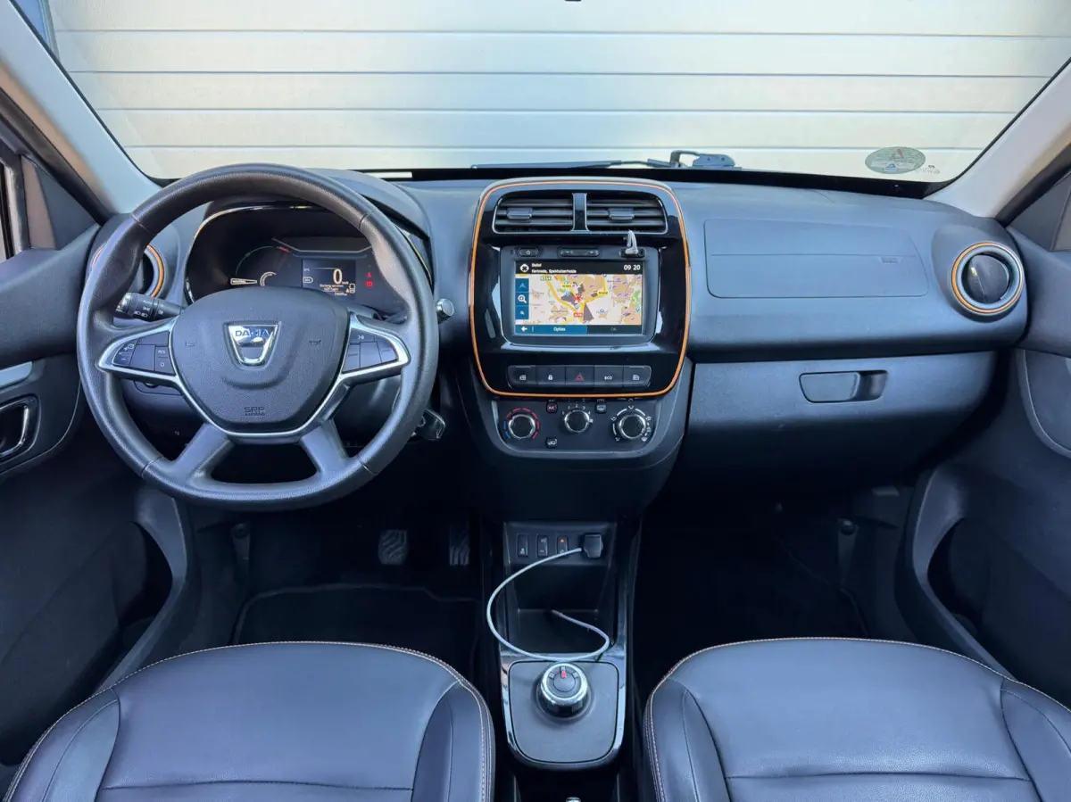 Comfort Plus (Orange Pack) 27 kWh DC Lader/Navi/Camera/All season banden/CarPlay