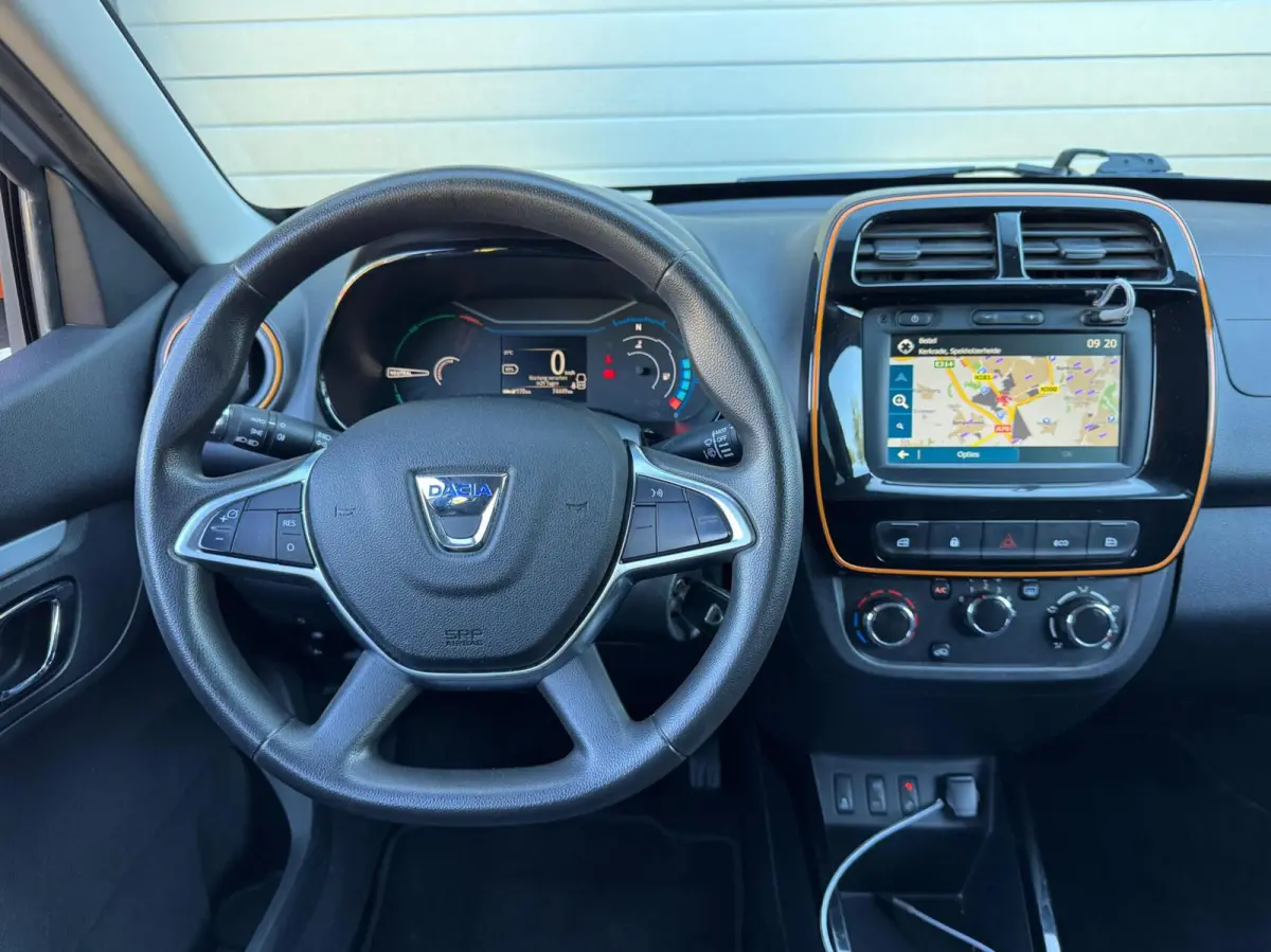 Comfort Plus (Orange Pack) 27 kWh DC Lader/Navi/Camera/All season banden/CarPlay