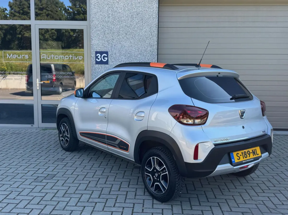 Comfort Plus (Orange Pack) 27 kWh DC Lader/Navi/Camera/All season banden/CarPlay