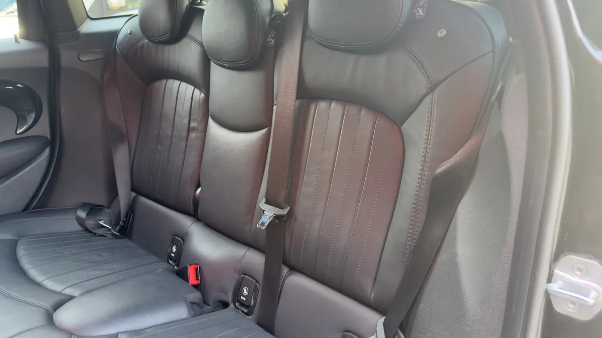 1.5 Cooper 60 Years Edition | Leder | Panoramadak | Harman/Kardon | Climate Control | CarPlay | Airco (automatisch) | Apple Carplay/Android Auto|telefoonintegratie premium | Buitenspiegels e