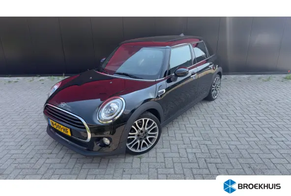 1.5 Cooper 60 Years Edition | Leder | Panoramadak | Harman/Kardon | Climate Control | CarPlay | Airco (automatisch) | Apple Carplay/Android Auto|telefoonintegratie premium | Buitenspiegels e