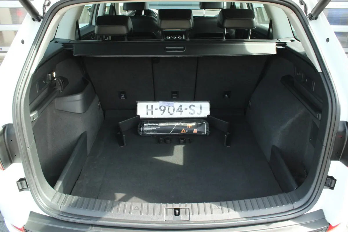 1.5 TSI 150pk DSG Limited Business Edition | Canton Audio | Navigatie | Elektr. Achterklep | Stoelverwarming | Adaptieve Cruise | Apple CarPlay/ Android Auto