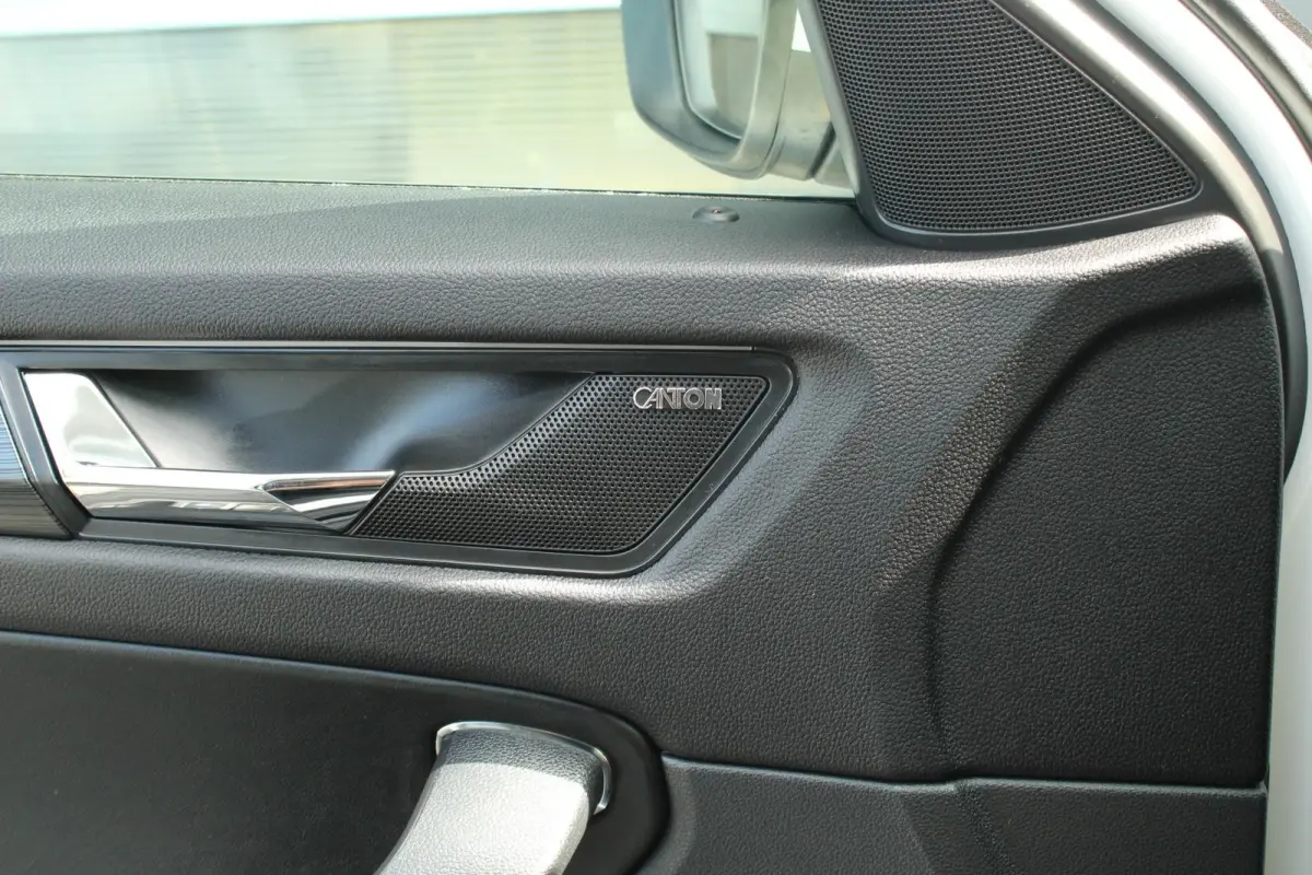 1.5 TSI 150pk DSG Limited Business Edition | Canton Audio | Navigatie | Elektr. Achterklep | Stoelverwarming | Adaptieve Cruise | Apple CarPlay/ Android Auto