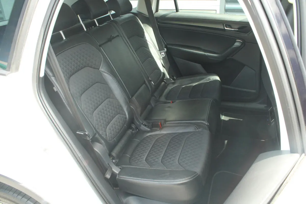 1.5 TSI 150pk DSG Limited Business Edition | Canton Audio | Navigatie | Elektr. Achterklep | Stoelverwarming | Adaptieve Cruise | Apple CarPlay/ Android Auto