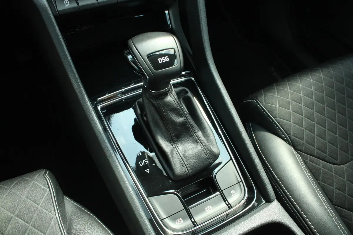 1.5 TSI 150pk DSG Limited Business Edition | Canton Audio | Navigatie | Elektr. Achterklep | Stoelverwarming | Adaptieve Cruise | Apple CarPlay/ Android Auto