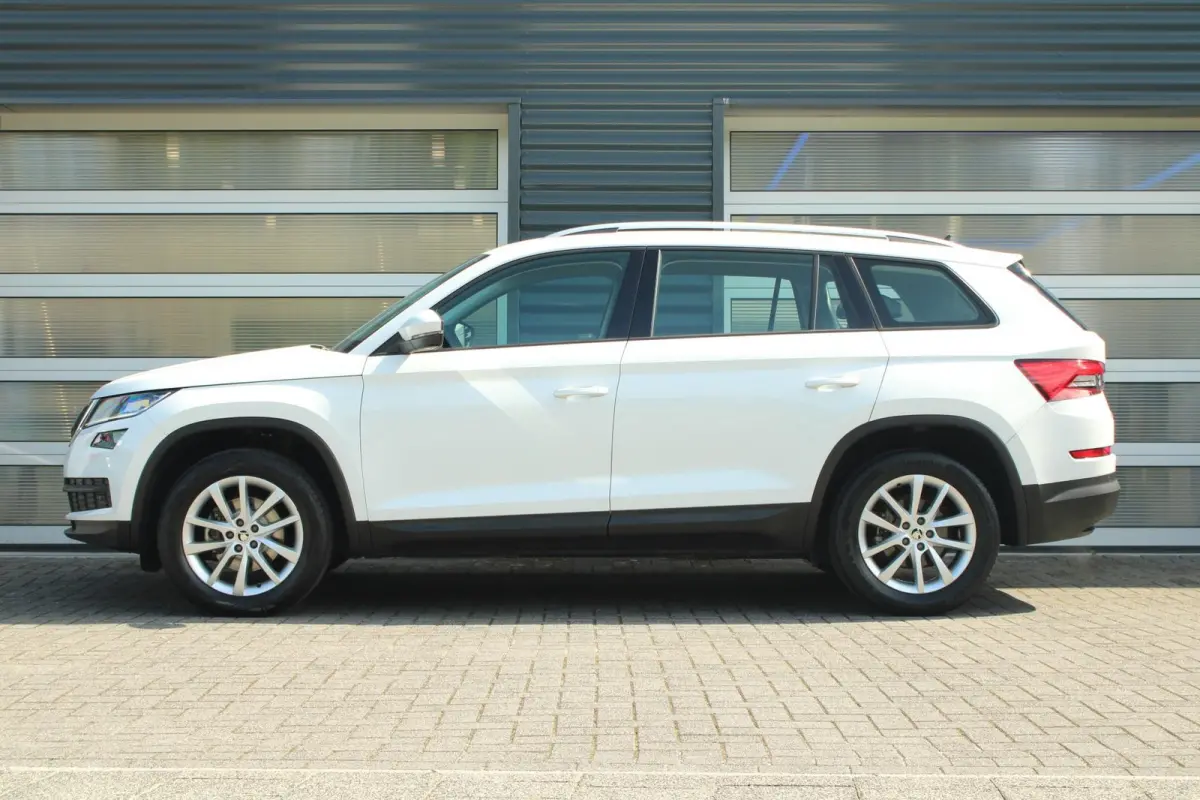 1.5 TSI 150pk DSG Limited Business Edition | Canton Audio | Navigatie | Elektr. Achterklep | Stoelverwarming | Adaptieve Cruise | Apple CarPlay/ Android Auto
