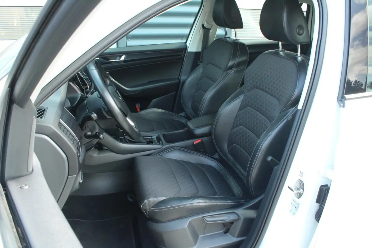1.5 TSI 150pk DSG Limited Business Edition | Canton Audio | Navigatie | Elektr. Achterklep | Stoelverwarming | Adaptieve Cruise | Apple CarPlay/ Android Auto
