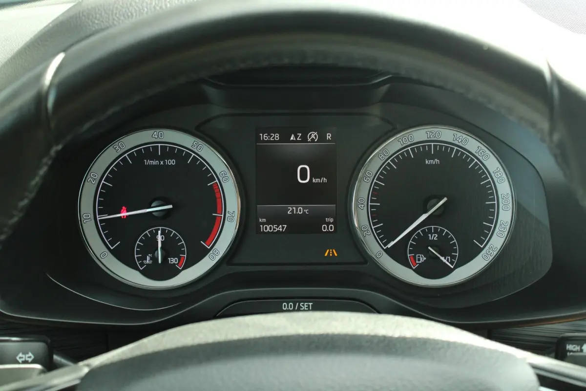 1.5 TSI 150pk DSG Limited Business Edition | Canton Audio | Navigatie | Elektr. Achterklep | Stoelverwarming | Adaptieve Cruise | Apple CarPlay/ Android Auto