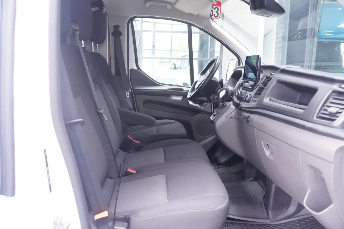 2.0 TDCI 130 pk L2H1 Trend Automaat Navi, Camera Apple Carplay, Lane Assist, Cruise control, 3-Zits