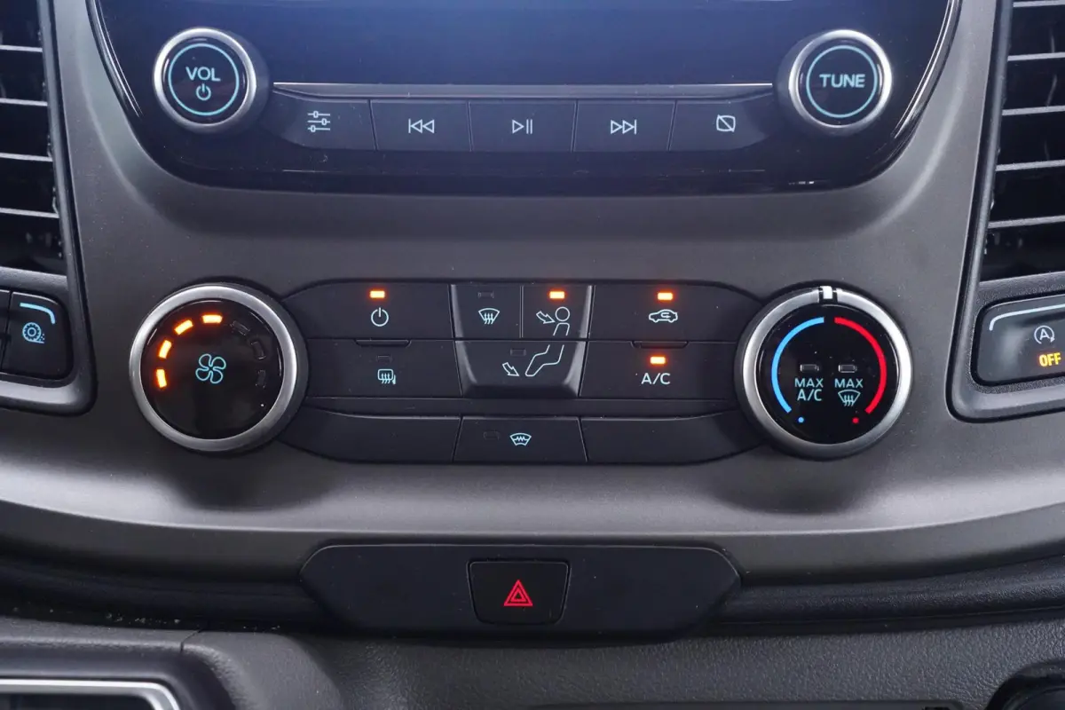 2.0 TDCI 130 pk L2H1 Trend Automaat Navi, Camera Apple Carplay, Lane Assist, Cruise control, 3-Zits