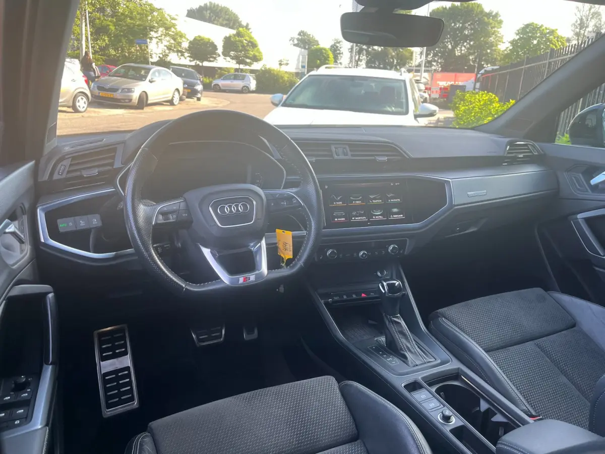 35 TFSI S edition | Met o.a. climate, stoelverwarming, AppleCarPlay/AndroidAuto, navigatie en LED