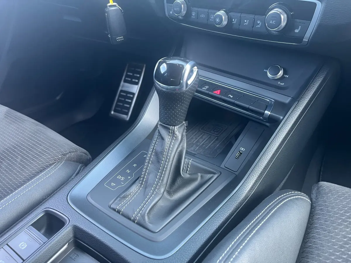 35 TFSI S edition | Met o.a. climate, stoelverwarming, AppleCarPlay/AndroidAuto, navigatie en LED