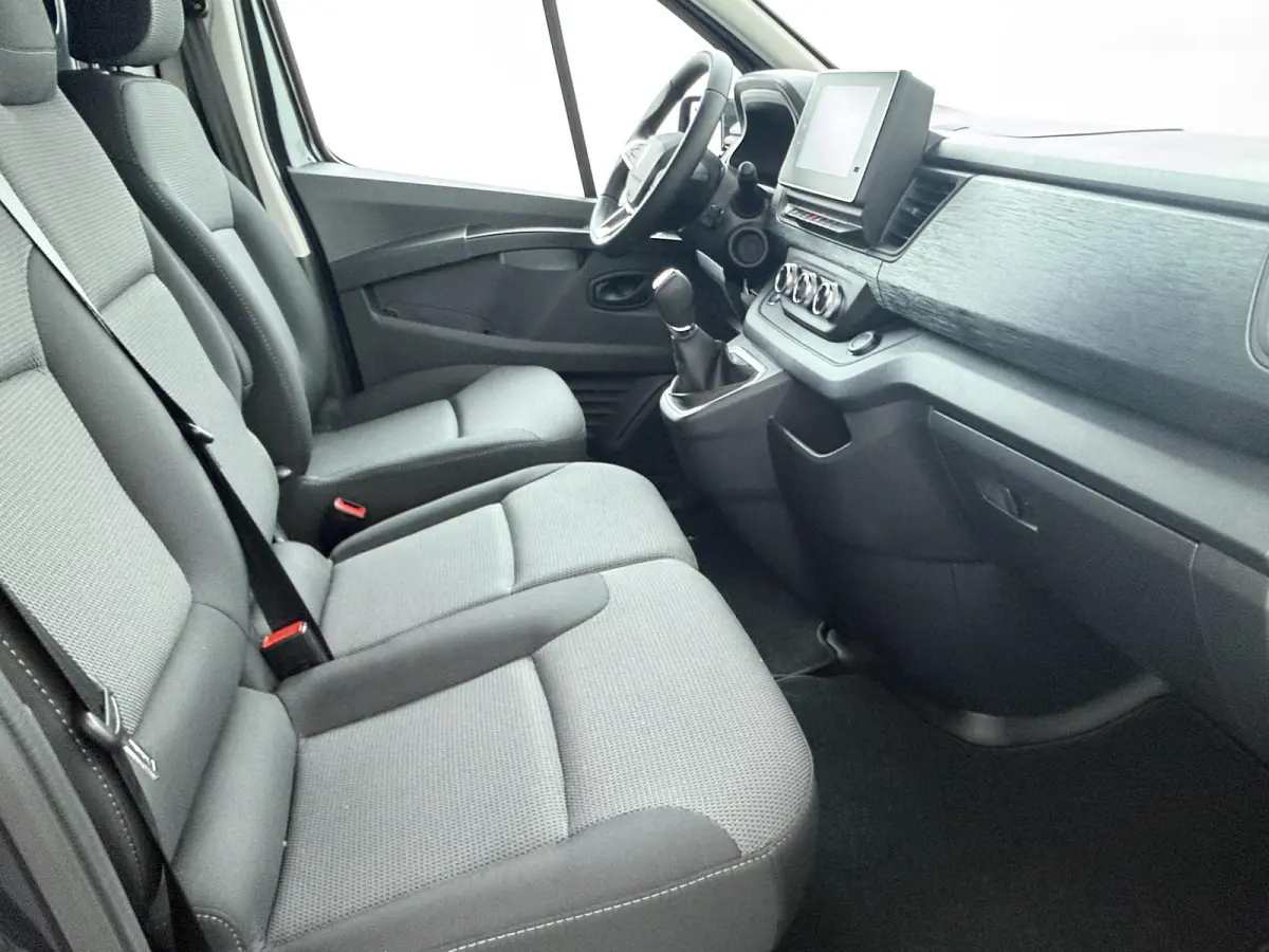 GB L1H1 T29 E-Tech advance | Parkeercamera | Navigatie | Keyless Entry |