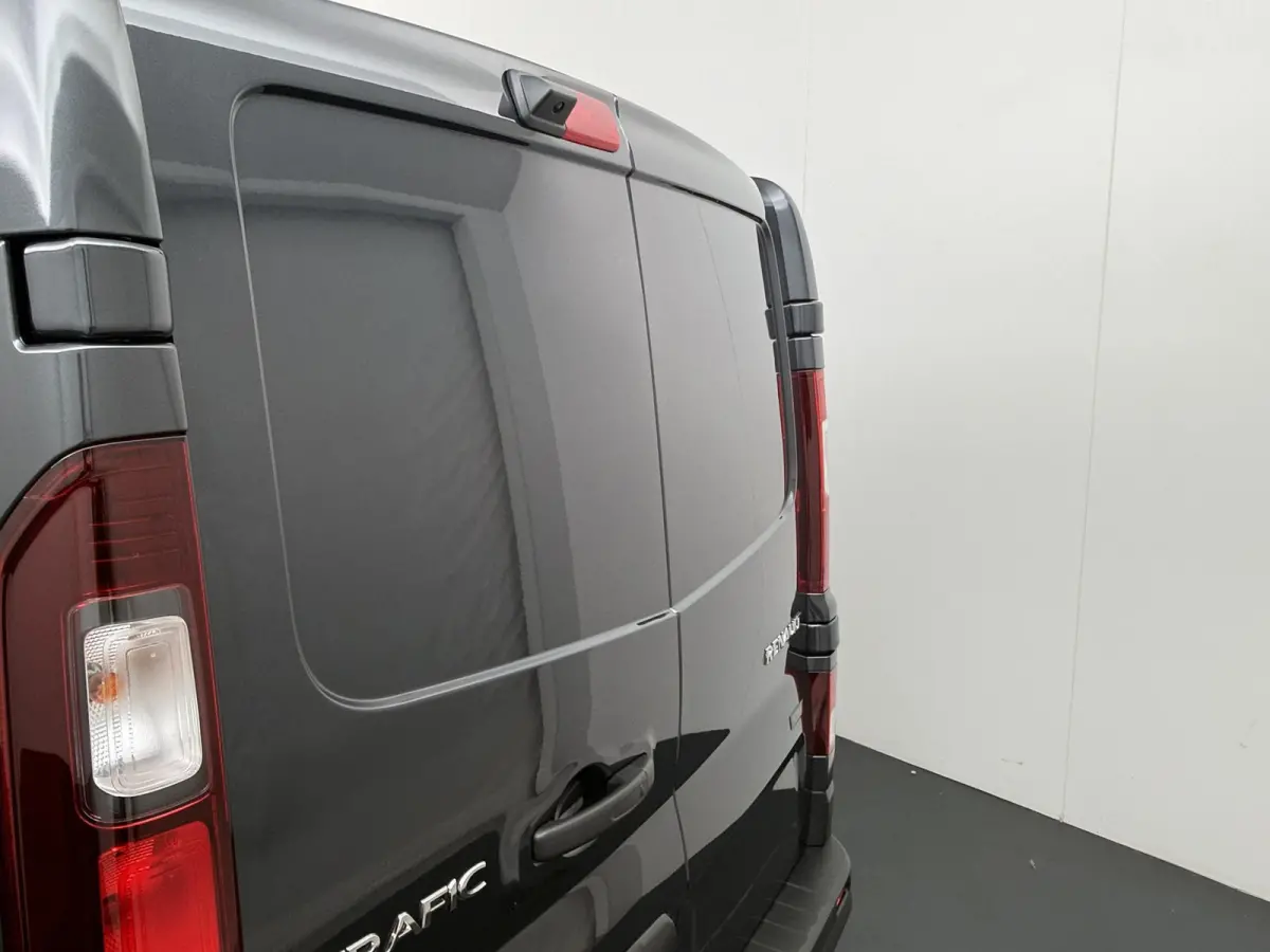 GB L1H1 T29 E-Tech advance | Parkeercamera | Navigatie | Keyless Entry |