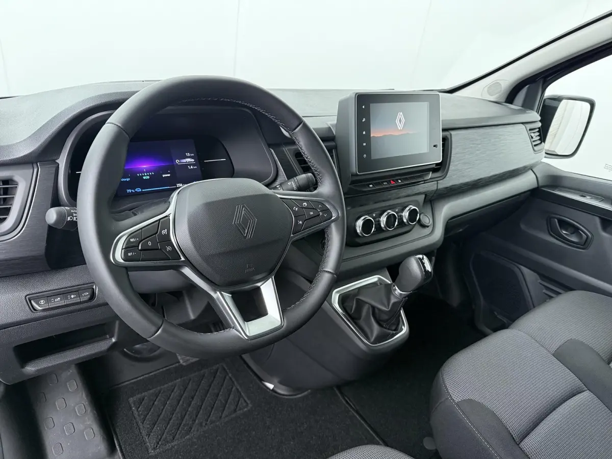GB L1H1 T29 E-Tech advance | Parkeercamera | Navigatie | Keyless Entry |