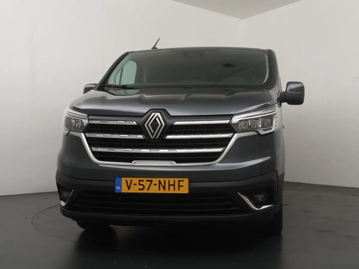 GB L1H1 T29 E-Tech advance | Parkeercamera | Navigatie | Keyless Entry |
