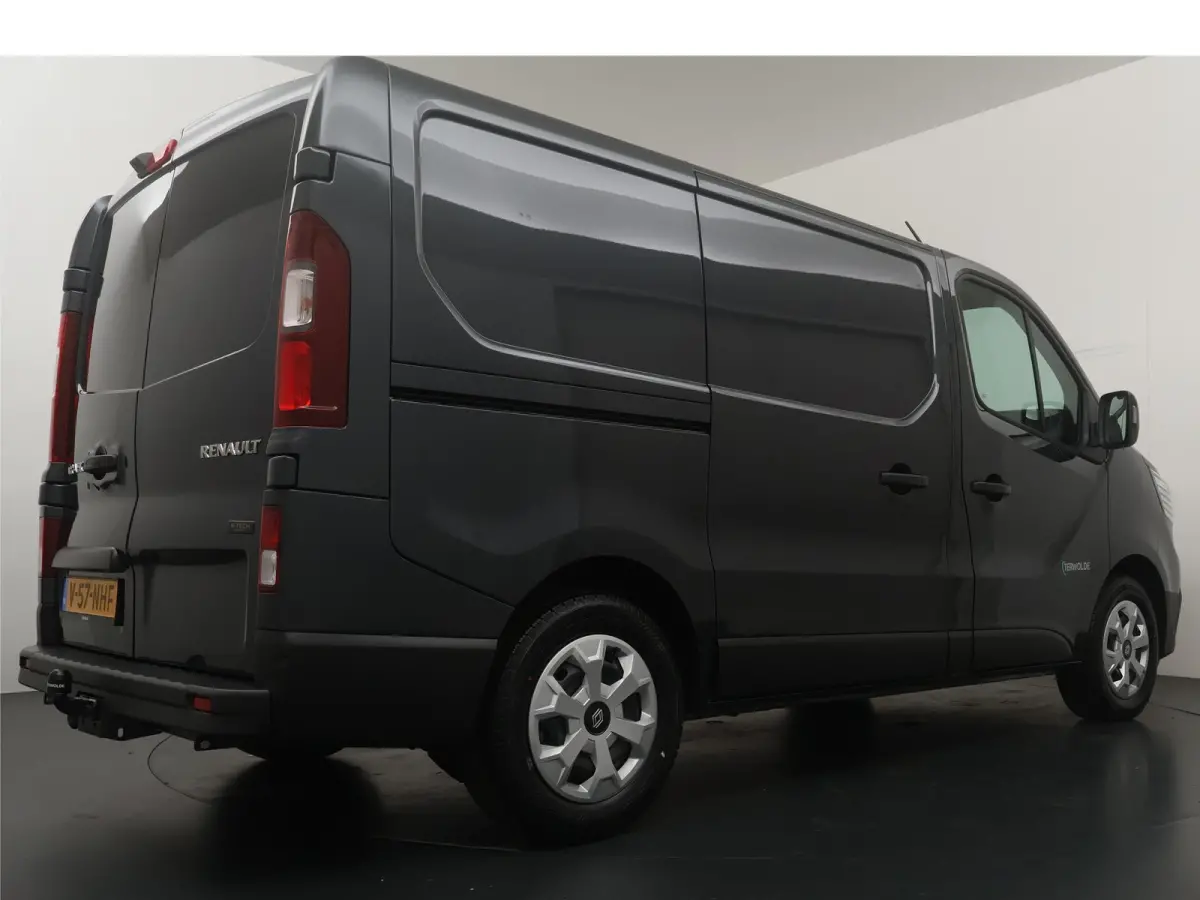 GB L1H1 T29 E-Tech advance | Parkeercamera | Navigatie | Keyless Entry |